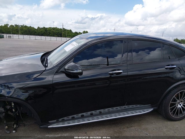 45134719 :رقم المزاد ، WDC0J4KB7KF511685 vin ، 2019 Mercedes-benz Glc 300 Coupe 4matic مزاد بيع