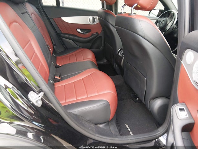 45134719 :رقم المزاد ، WDC0J4KB7KF511685 vin ، 2019 Mercedes-benz Glc 300 Coupe 4matic مزاد بيع