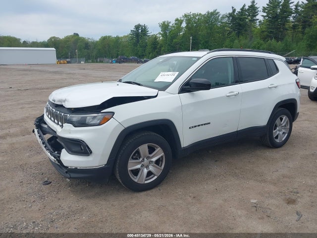 Jeep Compass Latitude 4x4 2022 3C4NJDBB4NT233608 Image 2