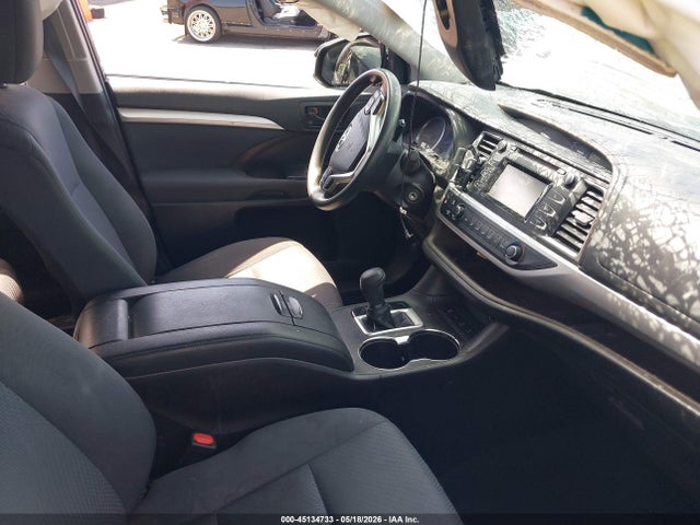 Toyota Highlander Le 2019 5TDBZRFH6KS978454 Image 5