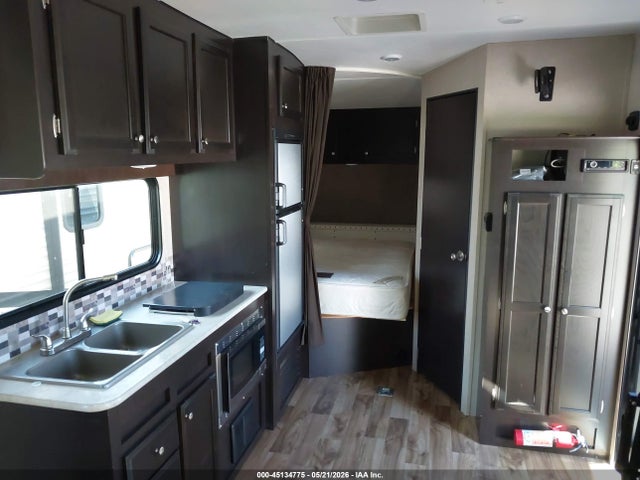 Продажа на аукционе авто 2016 Jayco Other, vin: 1UJBJSBMXG1V20521, номер лота: 45134775