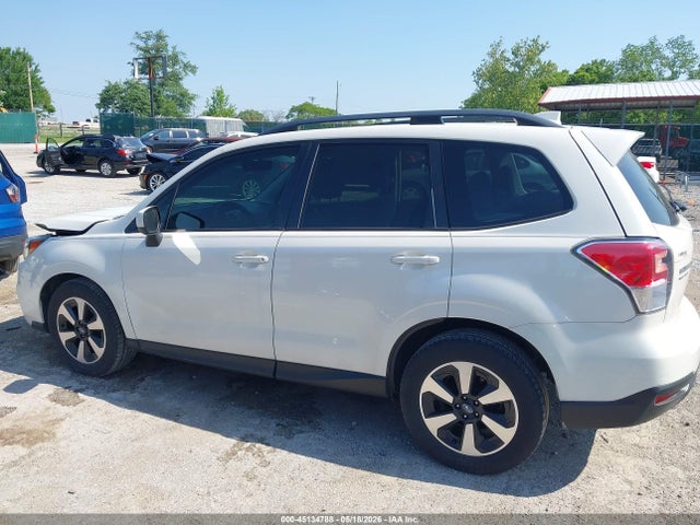 Продаж на аукціоні авто 2017 Subaru Forester 2.5i Premium, vin: JF2SJAEC4HH448643, номер лоту: 45134788