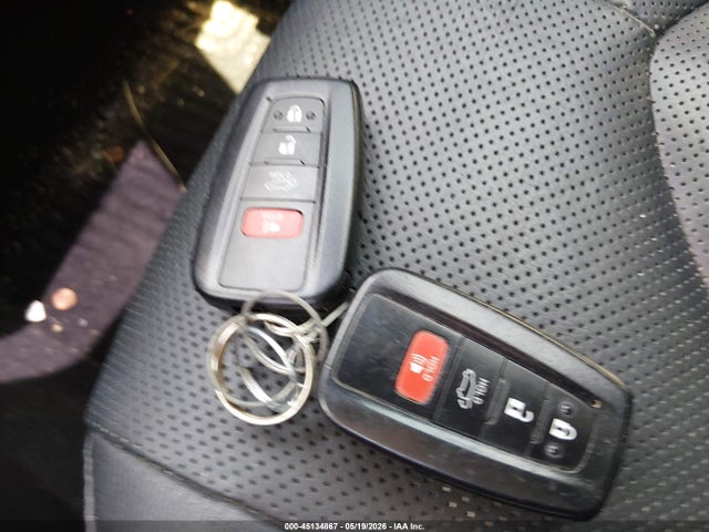 Toyota Highlander Limited 2021 5TDYZRAH5MS055953 Image 11