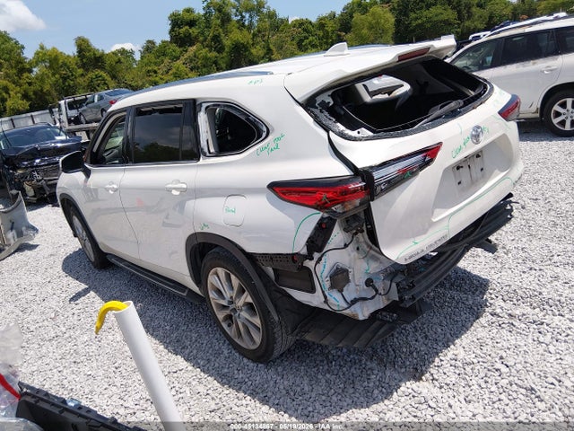 Toyota Highlander Limited 2021 5TDYZRAH5MS055953 Image 3