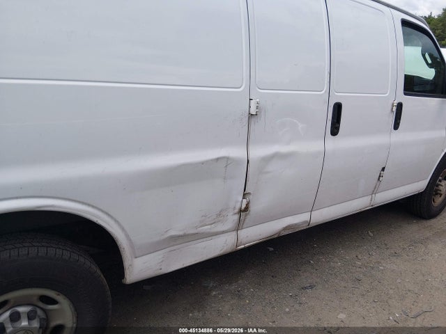 Продаж на аукціоні авто 2020 Chevrolet Express Cargo Rwd 2500 Extended Wheelbase Wt, vin: 1GCWGBFP9L1265620, номер лоту: 45134886