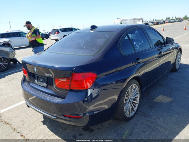 45134901 :رقم المزاد ، WBA3C1C56DF444470 vin ، 2013 Bmw 328i مزاد بيع