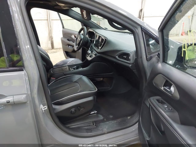 2023 Chrysler Pacifica Hybrid Limited მანქანა იყიდება აუქციონზე, vin: 2C4RC1S75PR547358, აუქციონის ნომერი: 45134971