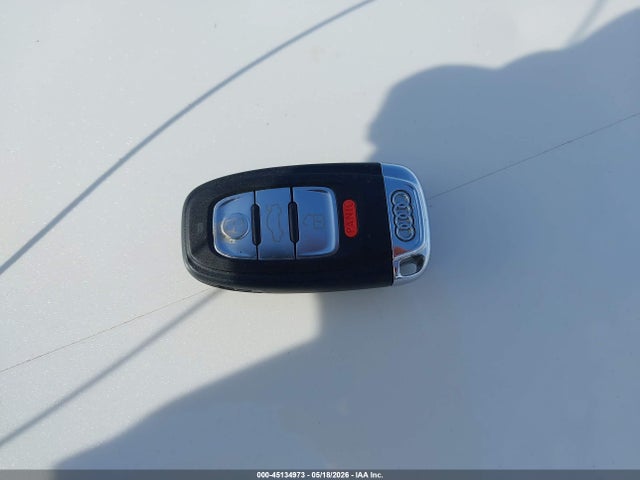 45134973 :رقم المزاد ، WAUFFAFL4BN033165 vin ، 2011 Audi A4 2.0t Premium مزاد بيع