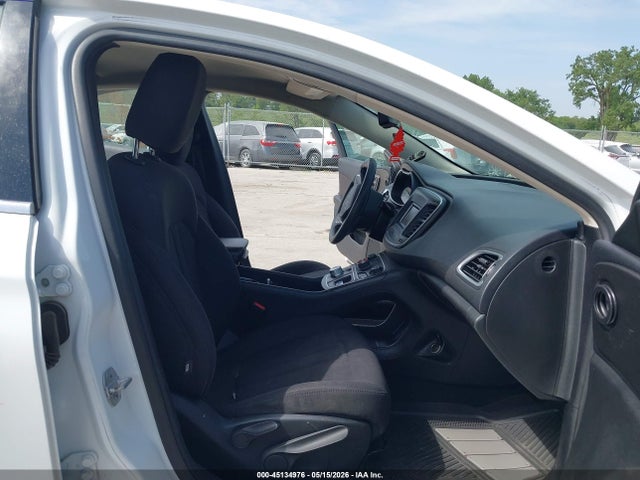 Aukcja sprzedaży 2015 Chrysler 200 Limited, vin: 1C3CCCAB0FN584339, numer aukcji: 45134976