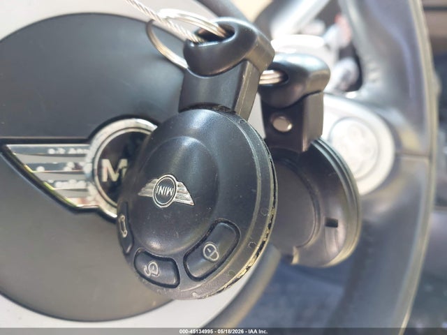 Продаж на аукціоні авто 2009 Mini Cooper, vin: WMWMF33539TT69064, номер лоту: 45134995