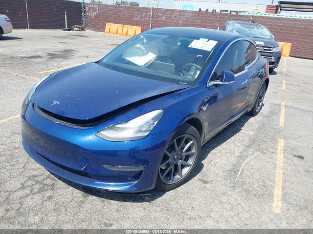 Tesla Model 3 Long Range Dual Motor All-wheel Drive 2020 5YJ3E1EB8LF711045 Image 2