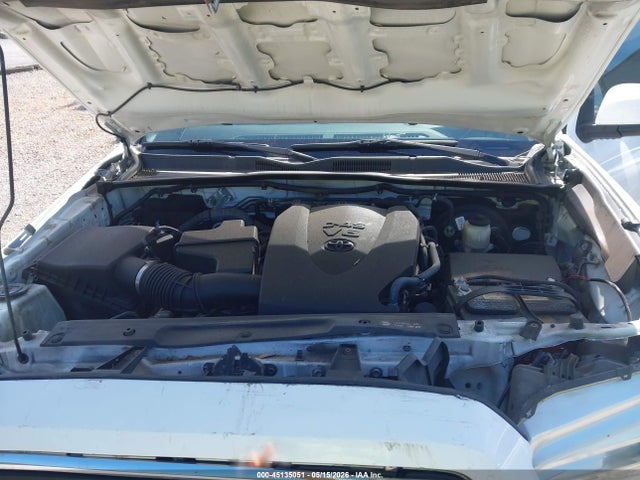 5TFCZ5AN8HX104104 Toyota Tacoma Sr5 V6