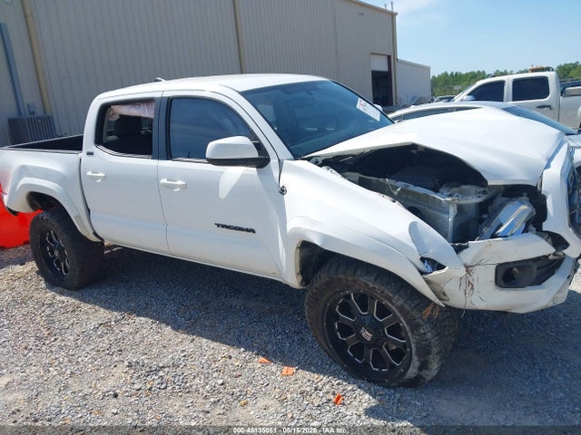 5TFCZ5AN8HX104104 Toyota Tacoma Sr5 V6