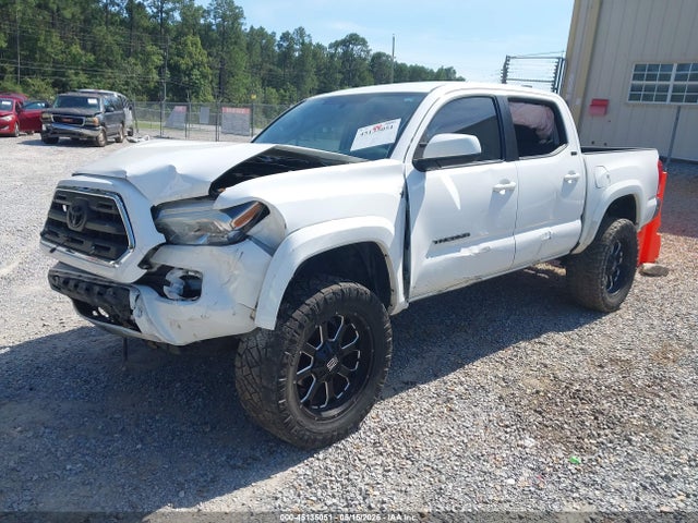5TFCZ5AN8HX104104 Toyota Tacoma Sr5 V6