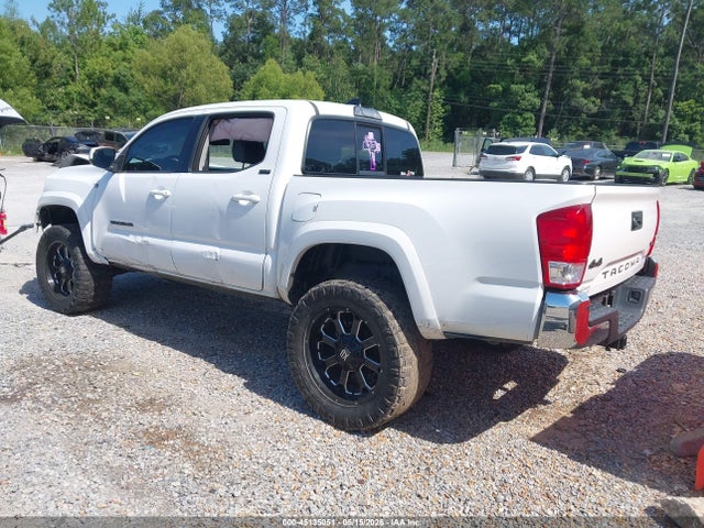 5TFCZ5AN8HX104104 Toyota Tacoma Sr5 V6