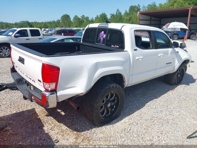 5TFCZ5AN8HX104104 Toyota Tacoma Sr5 V6