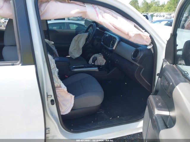 5TFCZ5AN8HX104104 Toyota Tacoma Sr5 V6