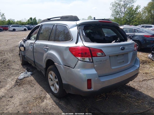 Продажа на аукционе авто 2014 Subaru Outback 2.5i Premium, vin: 4S4BRBCC1E3206591, номер лота: 45135086