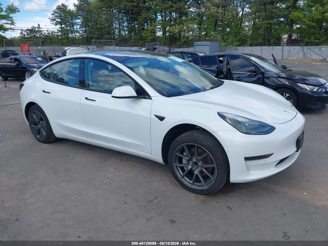 Продаж на аукціоні авто 2022 Tesla Model 3 Rear-wheel Drive, vin: 5YJ3E1EA0NF112697, номер лоту: 45135099