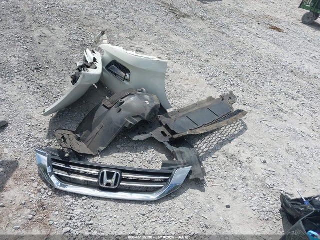 45135138 :رقم المزاد ، 1HGCR2F86DA217081 vin ، 2013 Honda Accord Ex-l مزاد بيع