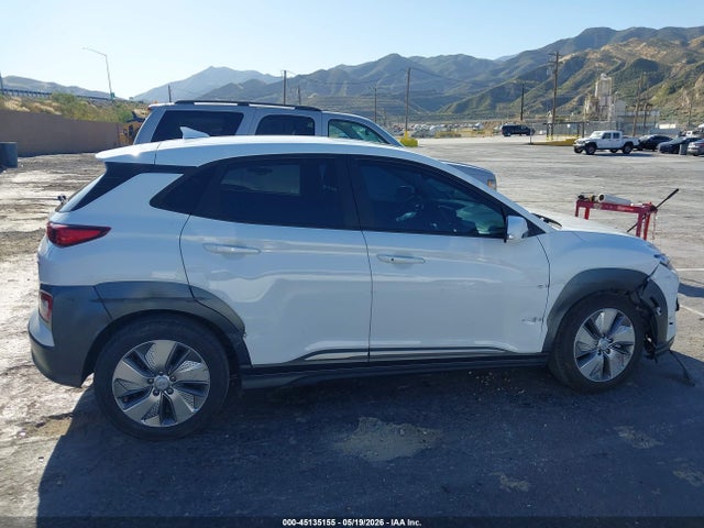 2021 Hyundai Kona Electric Limited მანქანა იყიდება აუქციონზე, vin: KM8K33AG5MU134395, აუქციონის ნომერი: 45135155