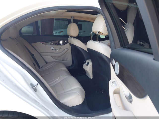 55SWF4JBXHU179532 Mercedes-Benz C 300