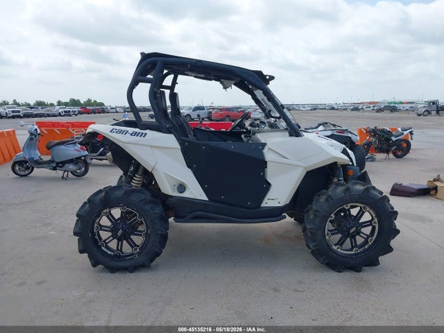 45135216 :رقم المزاد ، 3JBPVAP20GJ000329 vin ، 2016 Can-am Maverick Xc 1000r/dps 1000r مزاد بيع