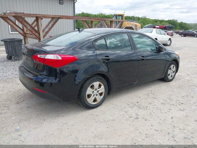 45135242 :رقم المزاد ، KNAFK4A6XG5575327 vin ، 2016 Kia Forte Lx مزاد بيع