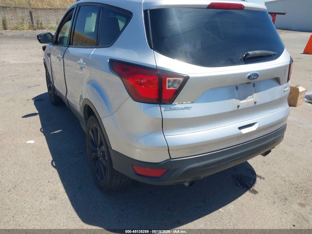 45135259 :رقم المزاد ، 1FMCU0GD1KUB06927 vin ، 2019 Ford Escape Se مزاد بيع