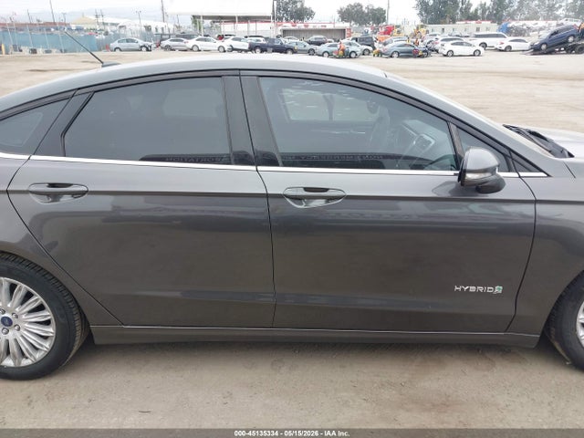 45135334 :رقم المزاد ، 3FA6P0LU1FR281180 vin ، 2015 Ford Fusion Hybrid Se مزاد بيع