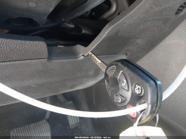 1FADP3K22JL272407 Ford FOCUS SE
