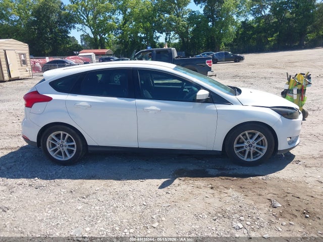 1FADP3K22JL272407 Ford FOCUS SE