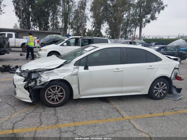 Продаж на аукціоні авто 2021 Toyota Corolla Hybrid Le, vin: JTDEAMDE2MJ010898, номер лоту: 45135362