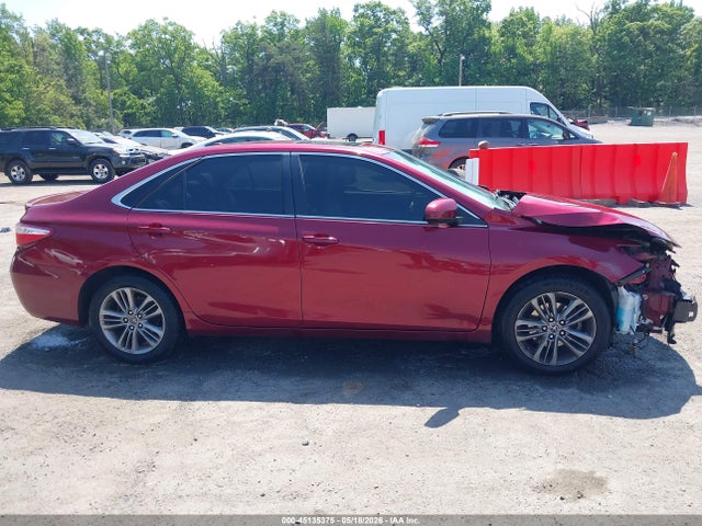 2015 Toyota Camry Se მანქანა იყიდება აუქციონზე, vin: 4T1BF1FK6FU966713, აუქციონის ნომერი: 45135375
