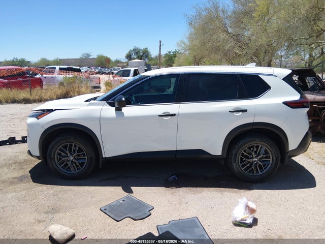 5N1AT3AA2MC830029 Nissan Rogue S Fwd