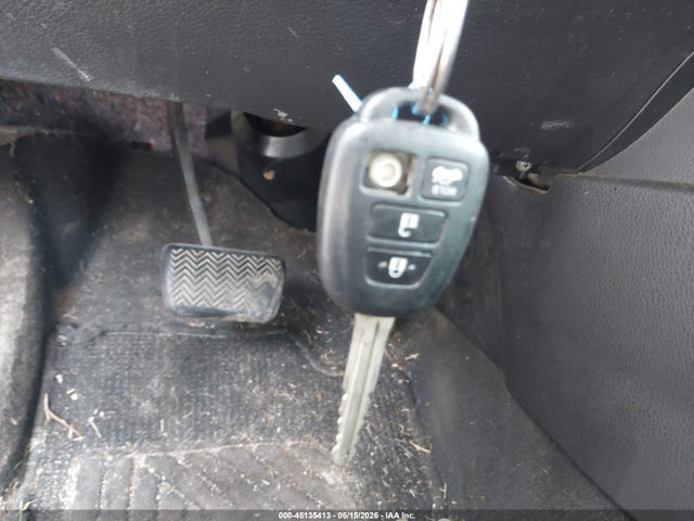 45135413 :رقم المزاد ، 2T1BURHE6EC171799 vin ، 2014 Toyota Corolla Le مزاد بيع