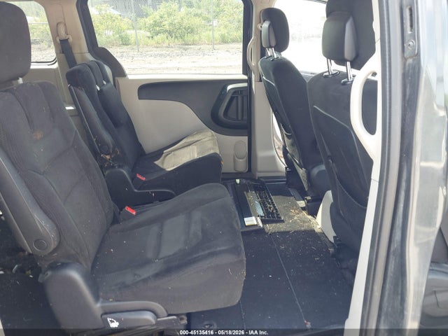 45135416 :رقم المزاد ، 2D4RN4DG1BR722662 vin ، 2011 Dodge Grand Caravan Express مزاد بيع