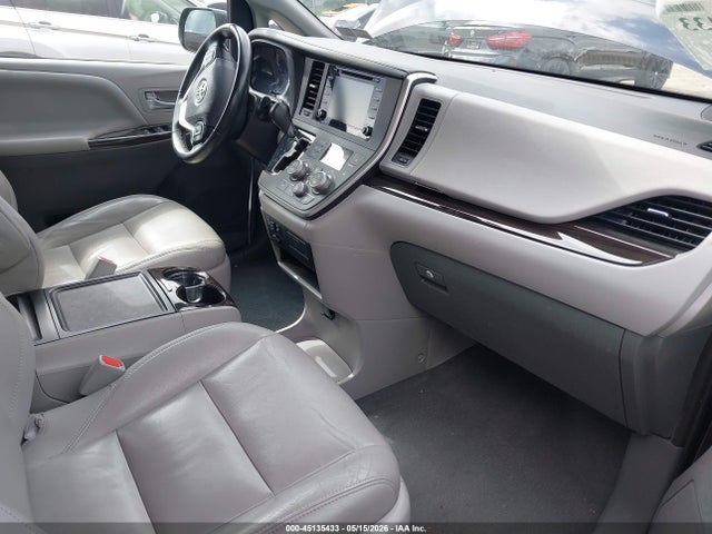 Toyota SIENNA XLE 2020 5TDYZ3DC3LS038886 Image 5