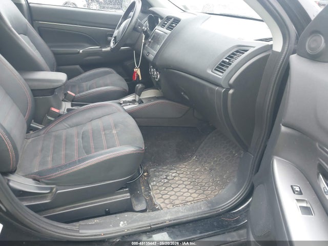 45135442 :رقم المزاد ، JA4AR3AW5JU006721 vin ، 2018 Mitsubishi Outlander Sport 2.4 Se مزاد بيع