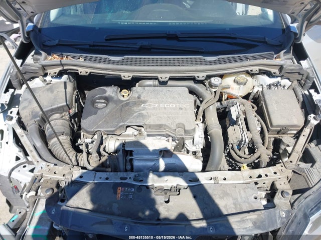 1G1BC5SM2J7100695 Chevrolet Cruze Ls Auto