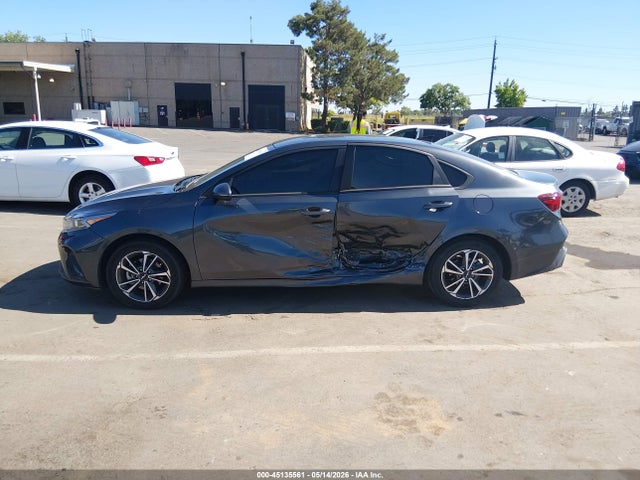 3KPF24AD7PE647610 KIA Forte Lxs