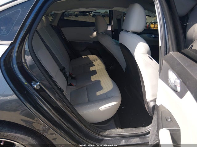 3KPF24AD7PE647610 KIA Forte Lxs
