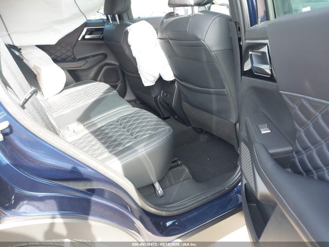 Продажа на аукционе авто 2022 Mitsubishi Outlander Sel 2.5 2wd/sel Special Edition 2wd, vin: JA4J3VA89NZ091909, номер лота: 45135573