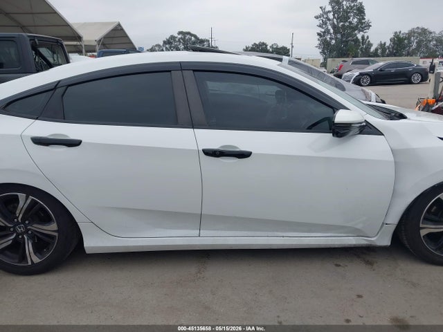 Honda Civic Touring 2016 2HGFC1F95GH645604 Image 13