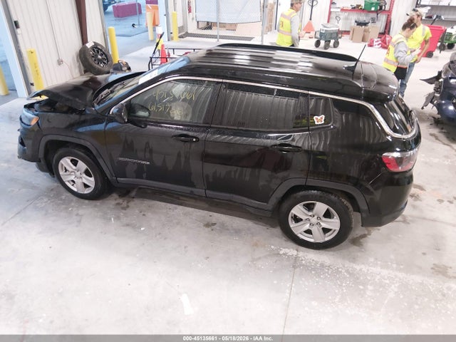 2022 Jeep Compass Latitude Fwd მანქანა იყიდება აუქციონზე, vin: 3C4NJCBB0NT224950, აუქციონის ნომერი: 45135661