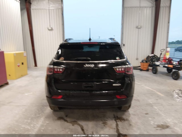 2022 Jeep Compass Latitude Fwd მანქანა იყიდება აუქციონზე, vin: 3C4NJCBB0NT224950, აუქციონის ნომერი: 45135661