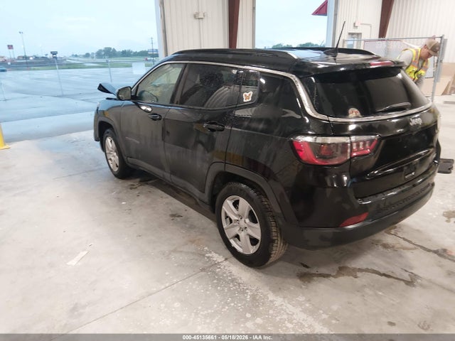 2022 Jeep Compass Latitude Fwd მანქანა იყიდება აუქციონზე, vin: 3C4NJCBB0NT224950, აუქციონის ნომერი: 45135661