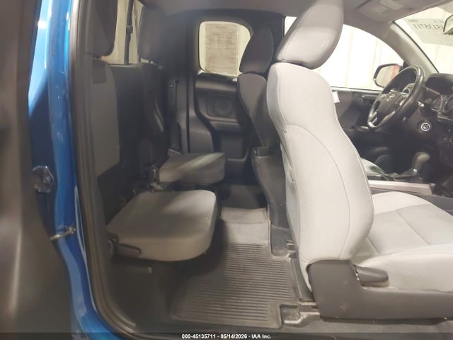 45135711 :رقم المزاد ، 5TFSZ5AN7HX108589 vin ، 2017 Toyota Tacoma Sr5 V6 مزاد بيع