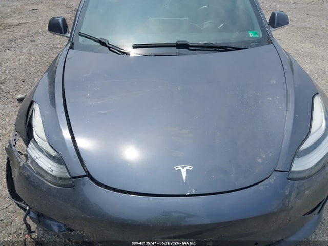 45135747 :رقم المزاد ، 5YJ3E1EBXKF209975 vin ، 2019 Tesla Model 3 Long Range/performance مزاد بيع