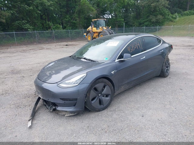 45135747 :رقم المزاد ، 5YJ3E1EBXKF209975 vin ، 2019 Tesla Model 3 Long Range/performance مزاد بيع